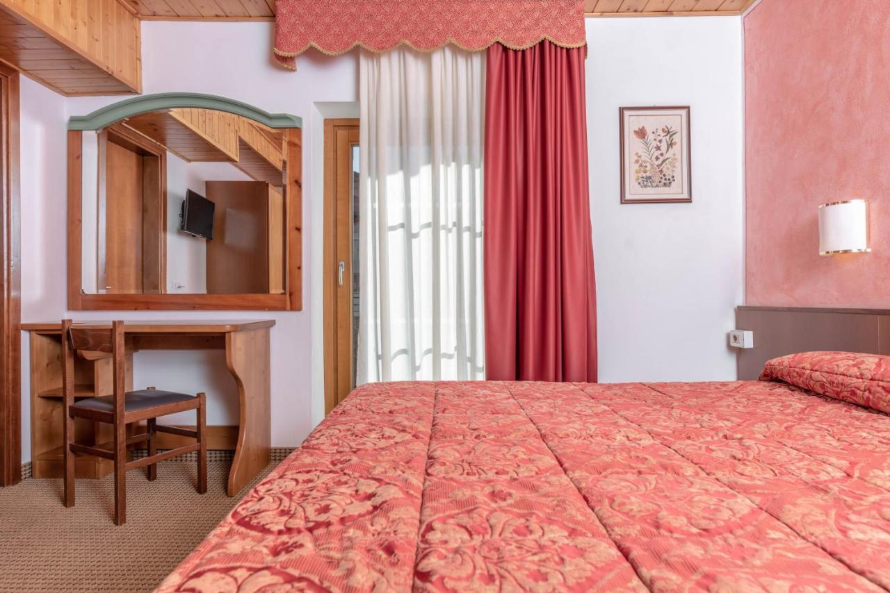 Hotel Italo Madonna Buitenkant foto