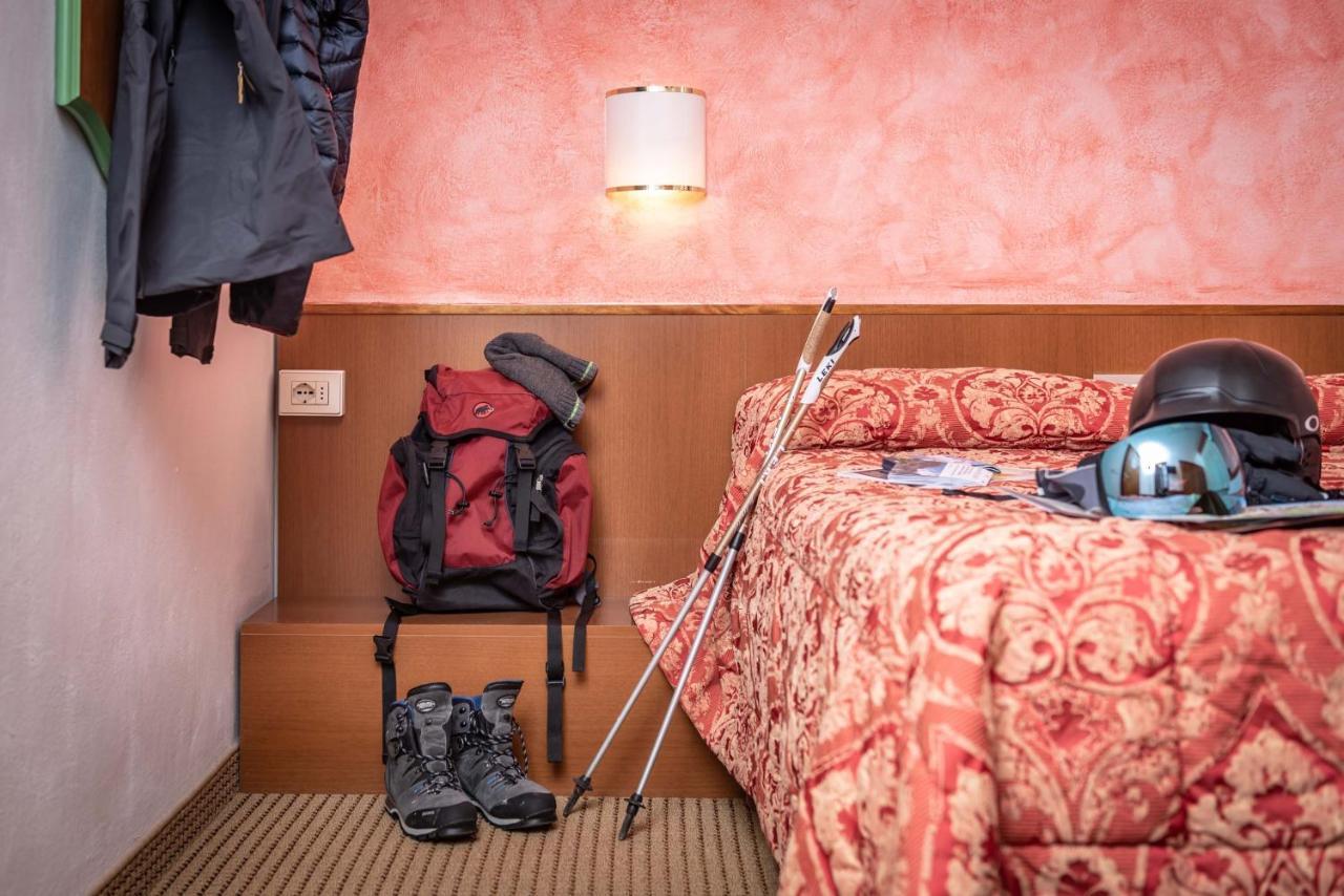 Hotel Italo Madonna Buitenkant foto