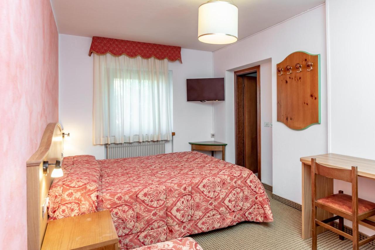 Hotel Italo Madonna Buitenkant foto