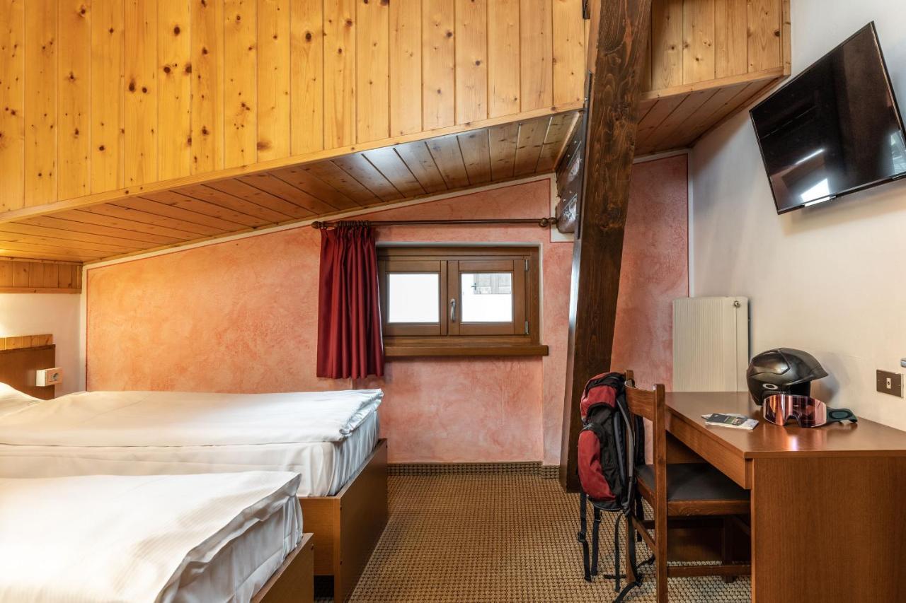 Hotel Italo Madonna Buitenkant foto