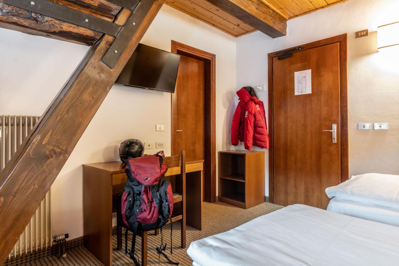 Hotel Italo Madonna Buitenkant foto